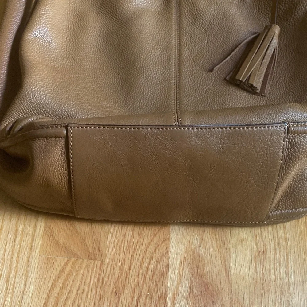 Coach Vintage Avery Tan Leather Hobo Bag